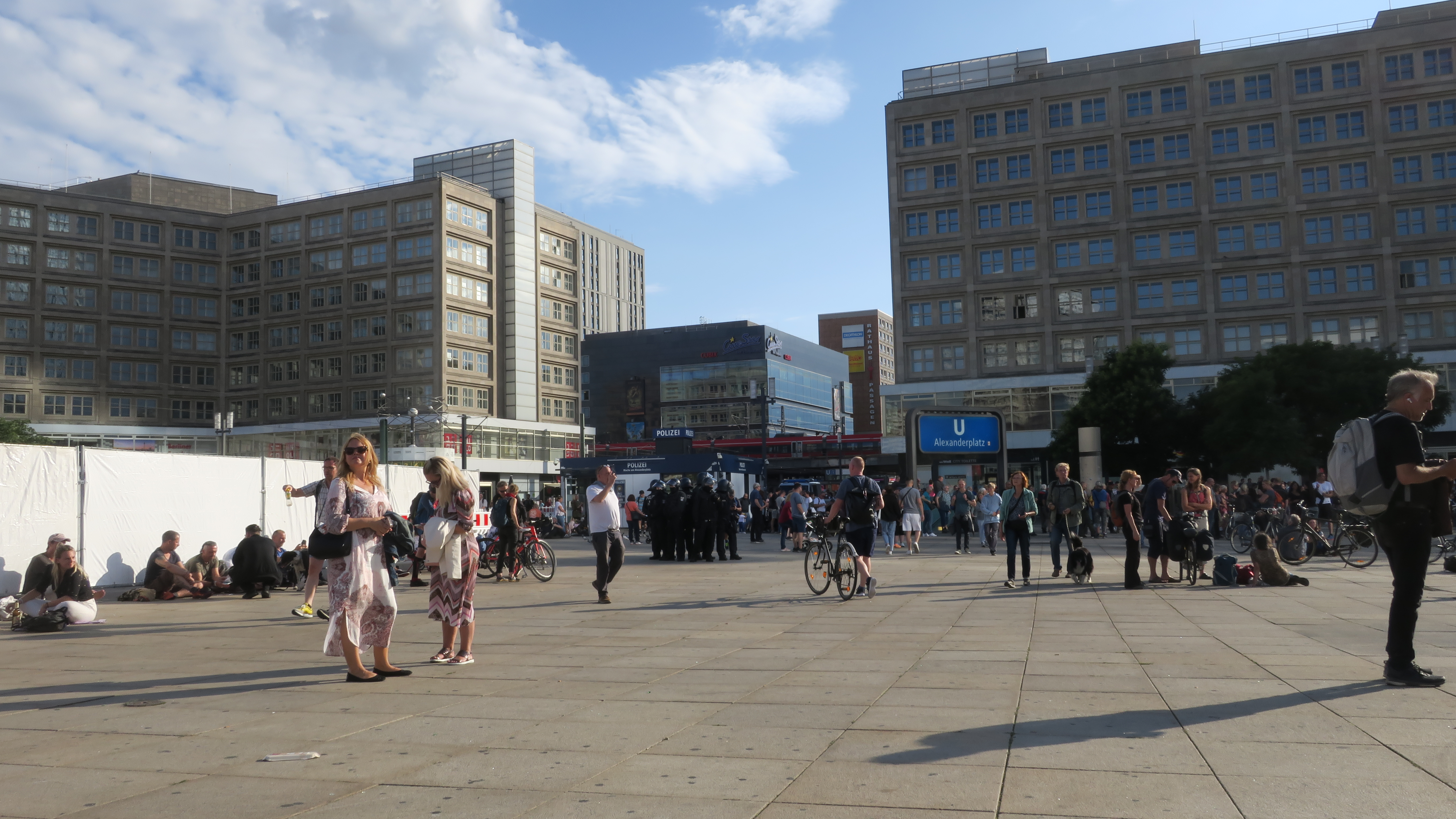 0D250A16-FC09-4307-AFD5-F24E45555911