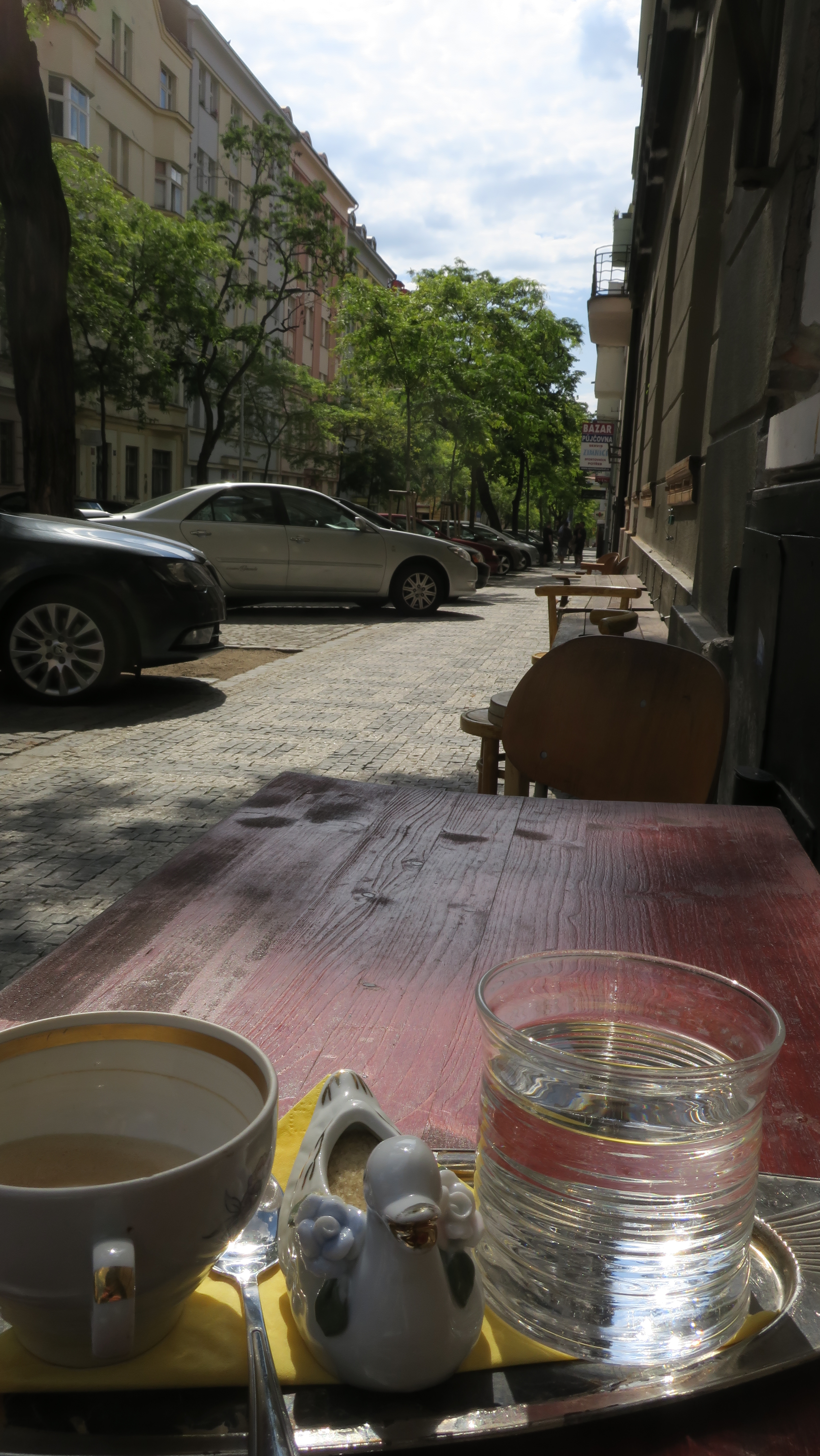 01F05A2D-19AF-4FD4-AB5F-4BC493970056